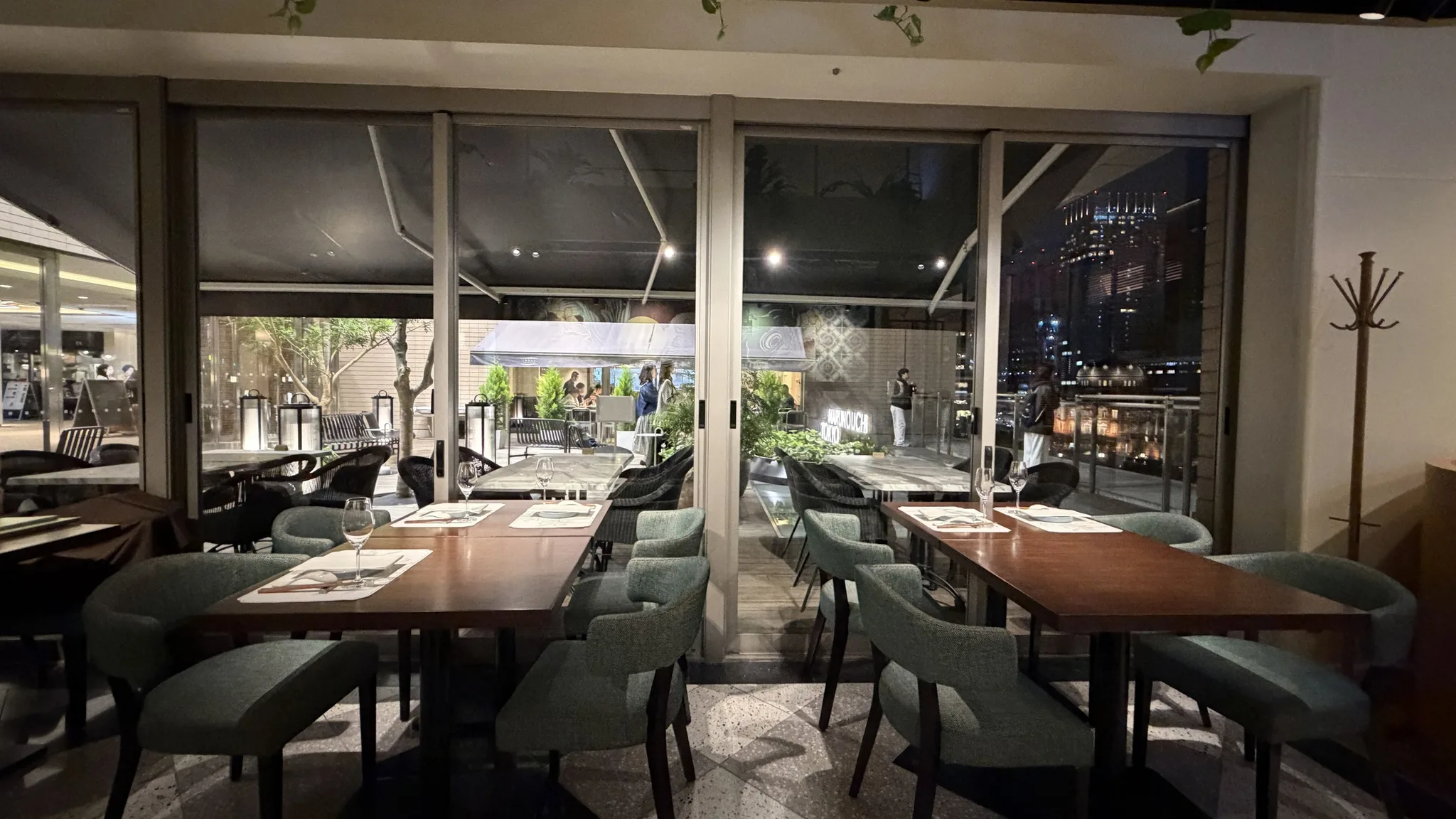 CHATTERBOX CAFE - 写真 5